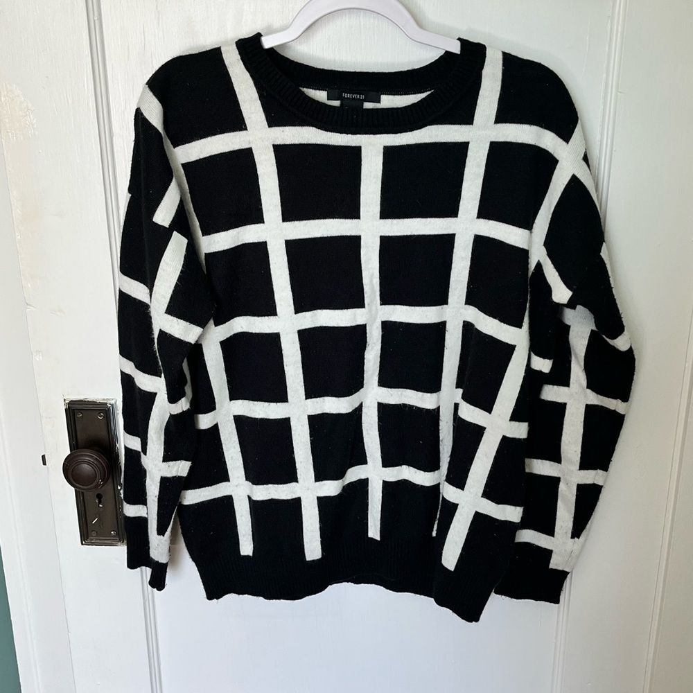 Forever 21 Monochrome Checkered Sweater